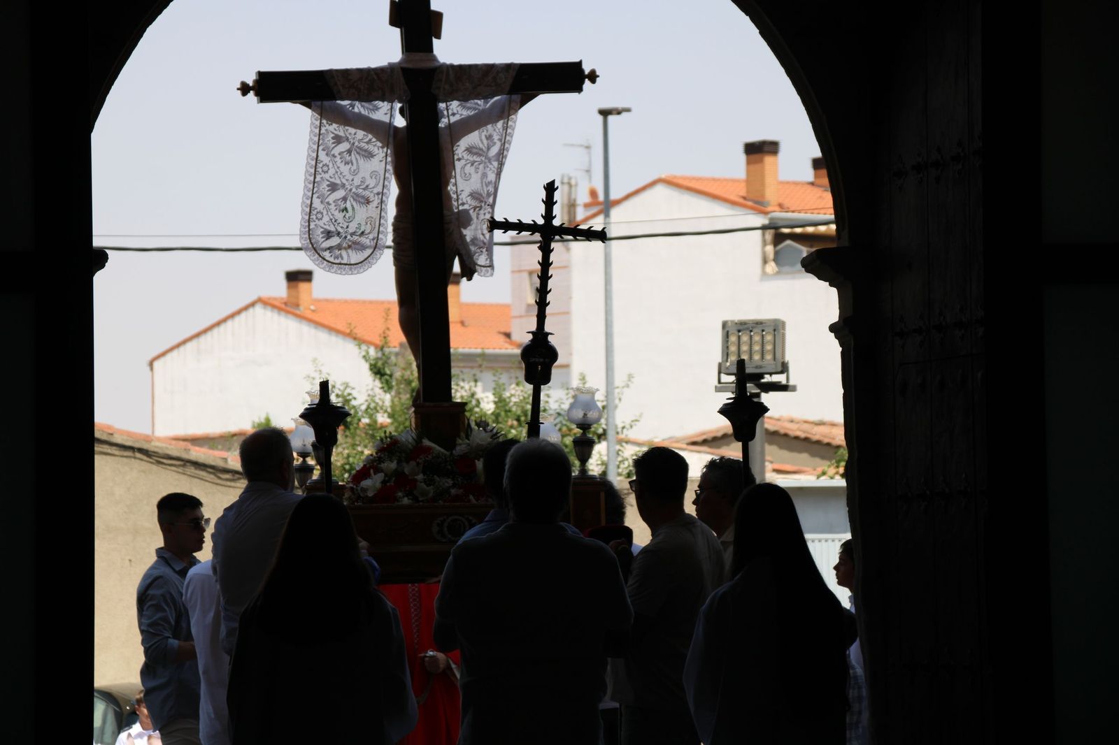 Procesión en honor al Cristo de las Batallas en Castellanos de Moriscos