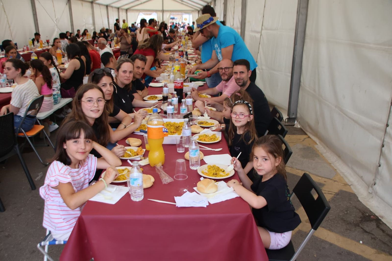Degustación de paella en Villares de la Reina por las fiestas del Corpus Christi 2025