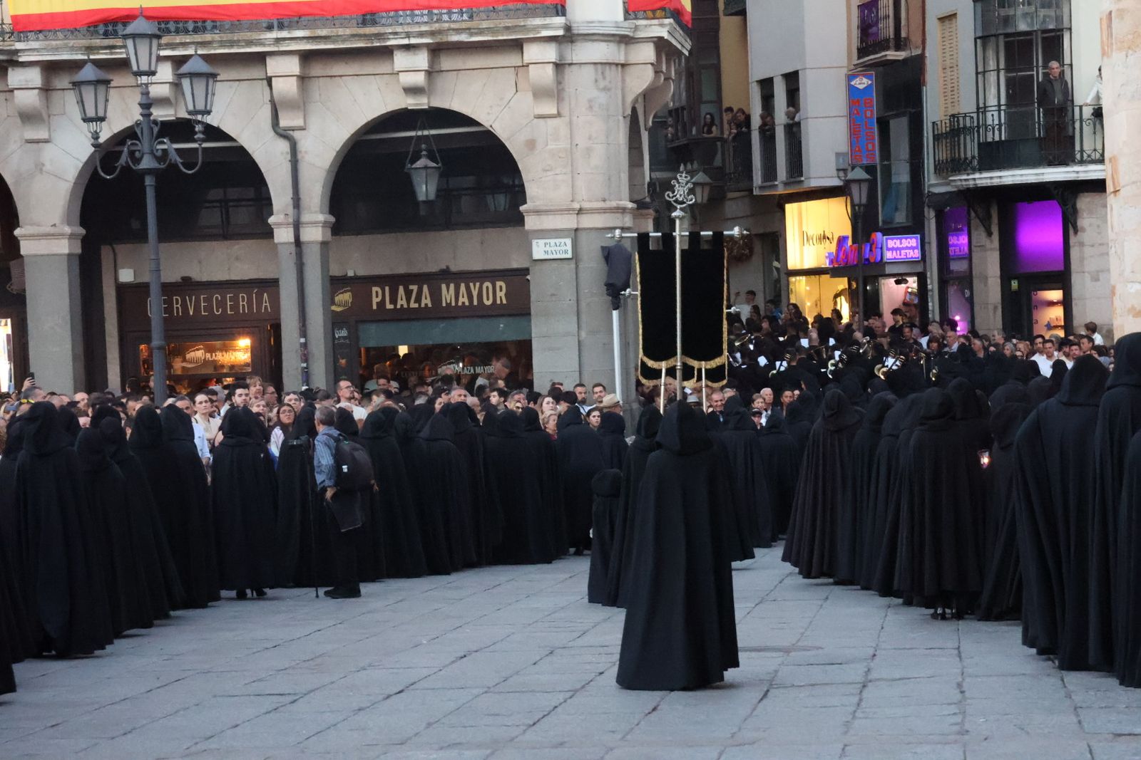 GALERÍA | Revive en imágenes la procesión de la Soledad