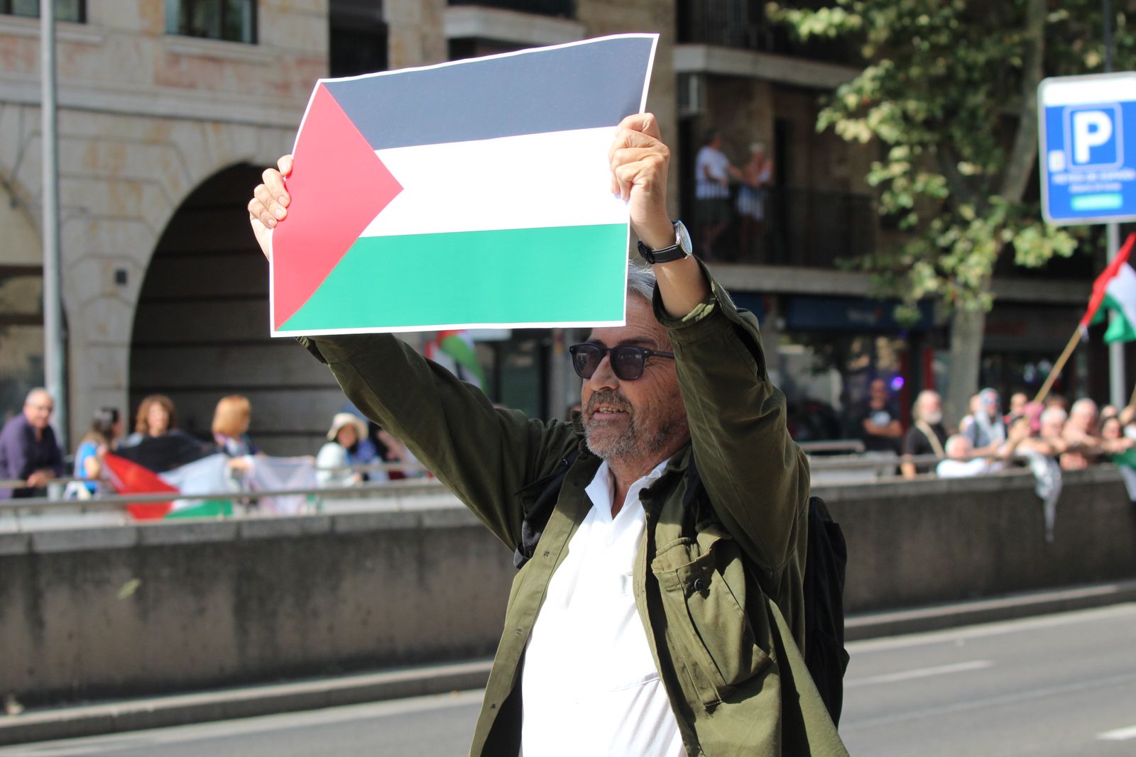 Protestas por Palestina al paso de la Vuelta Ciclista a España por Salamanca