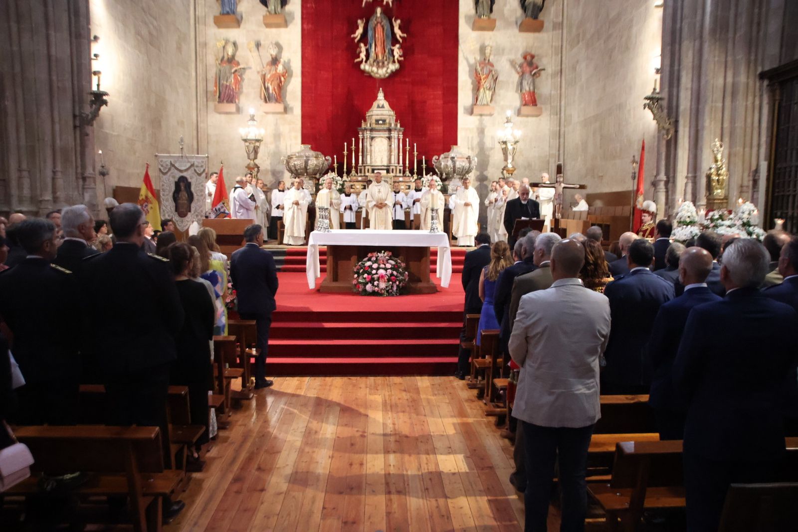 Misa en honor de Santa María de la Vega