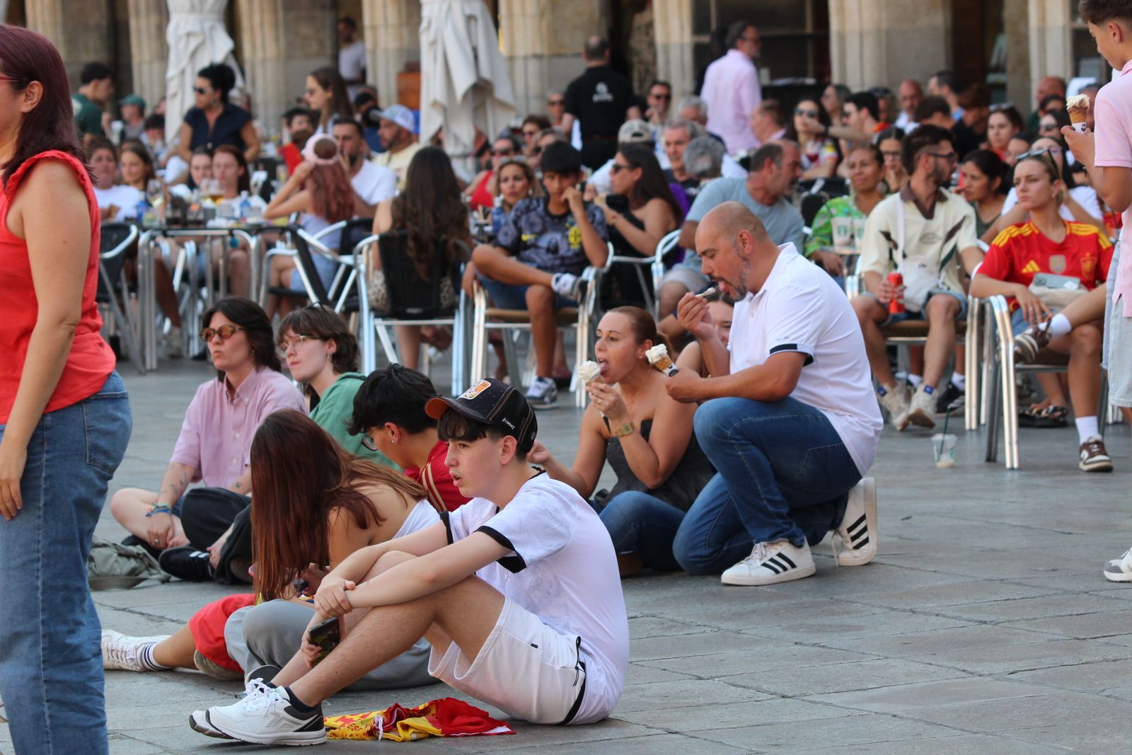 Final de la Eurocopa femenina 2025, vivida en la Plaza Mayor de Salamanca