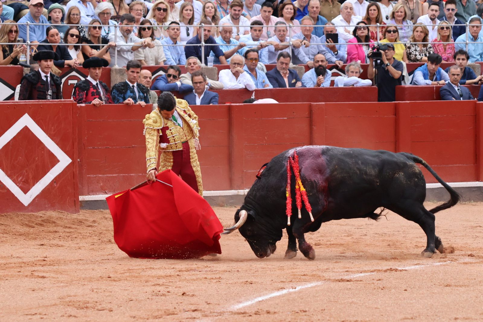 Ismael Martín, Marco Pérez y el aclamado regreso de Morante de la Puebla: su paso por La Glorieta en imágenes