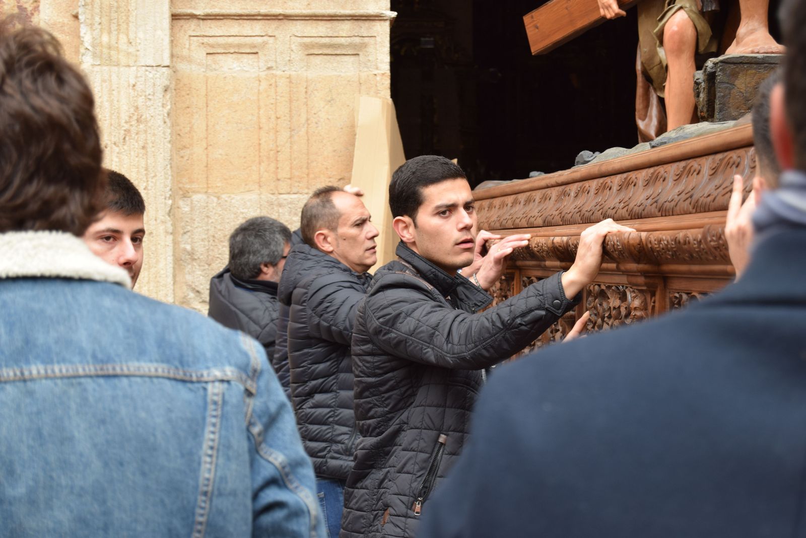 traslado-de-pasos-de-semana-santa-43