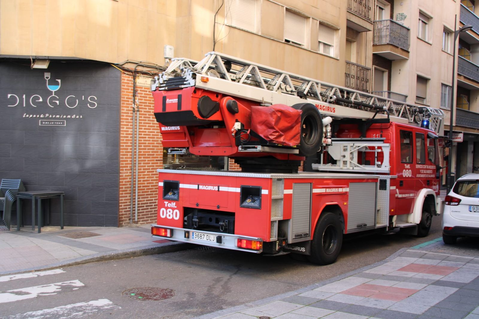 comprobacion-de-un-andamio-en-la-plaza-de-julian-sanchez-el-charro-fotos-s24h-12