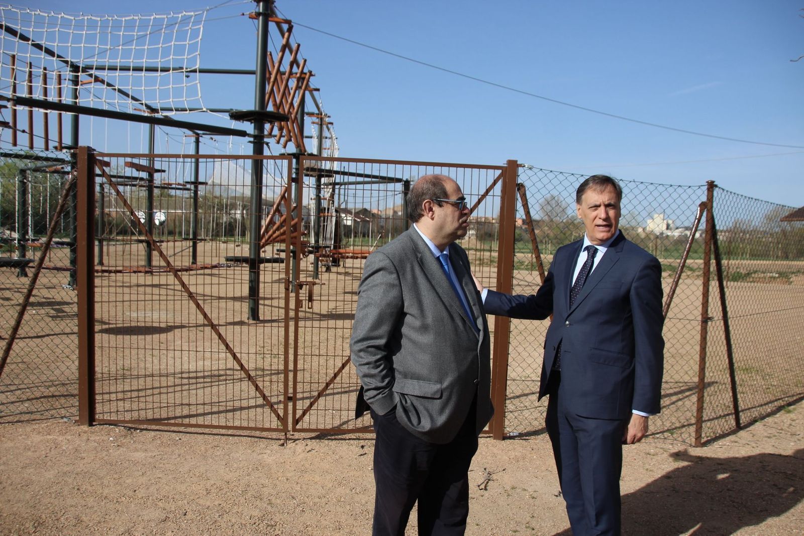 Carlos García Carbayo, visita las obras de los Corredores Verdes.