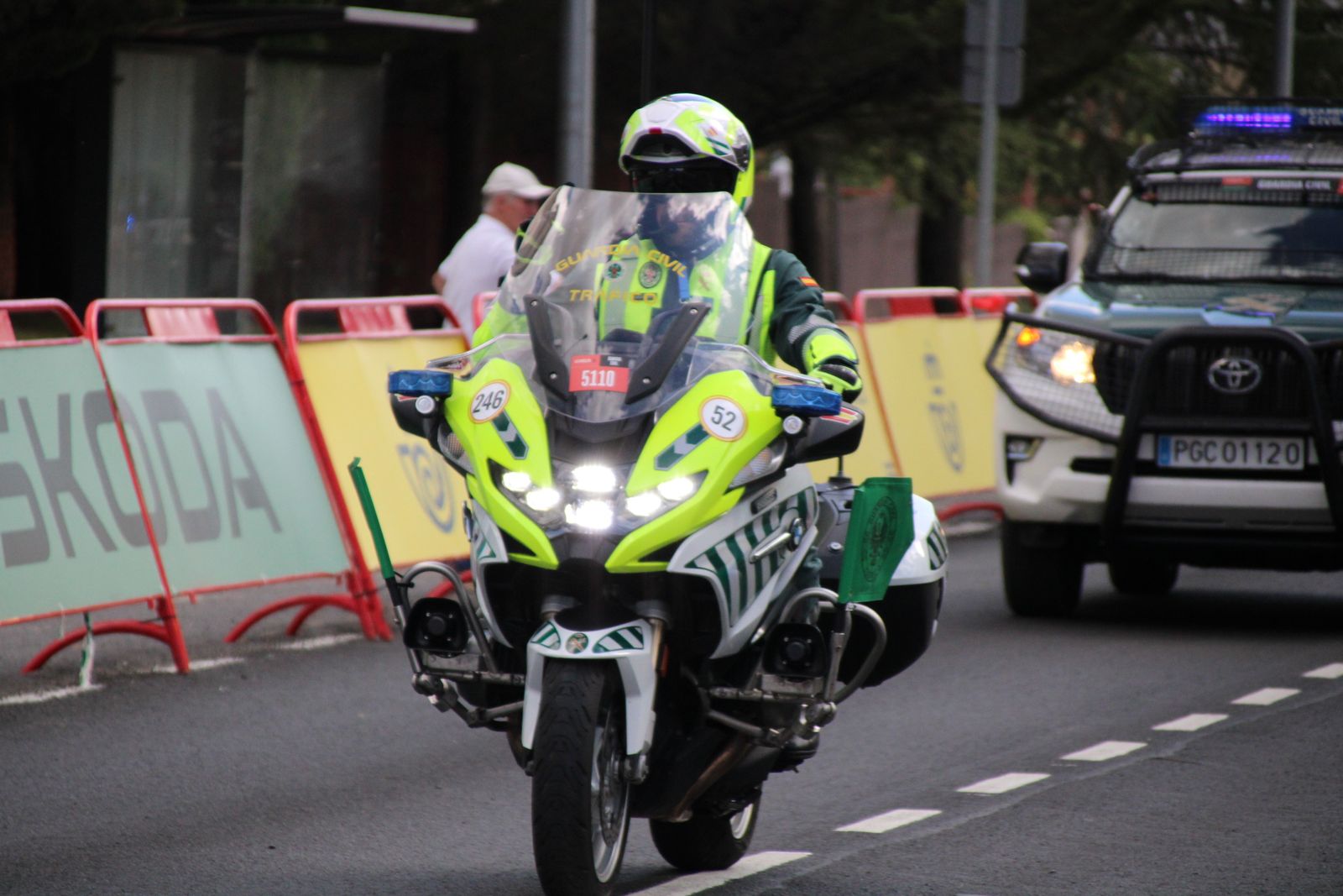 Así es el dispositivo de seguridad de la Guardia Civil en una etapa de La Vuelta