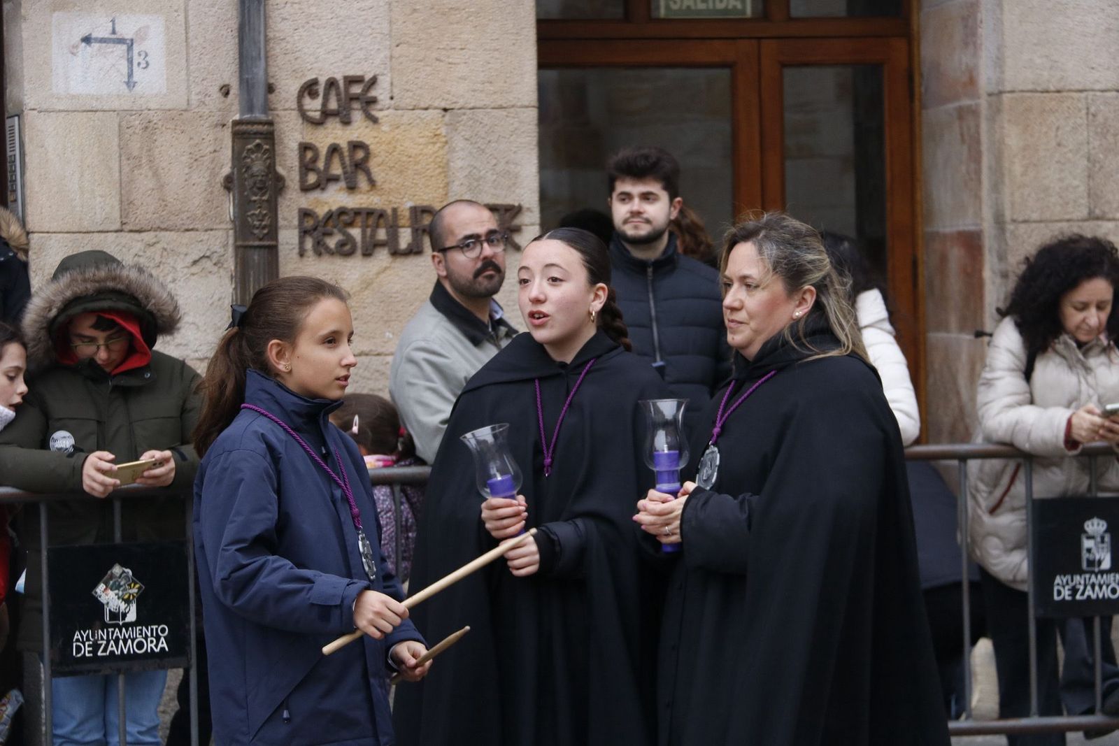 suspension-de-la-procesion-de-la-virgen-de-la-soledad-3