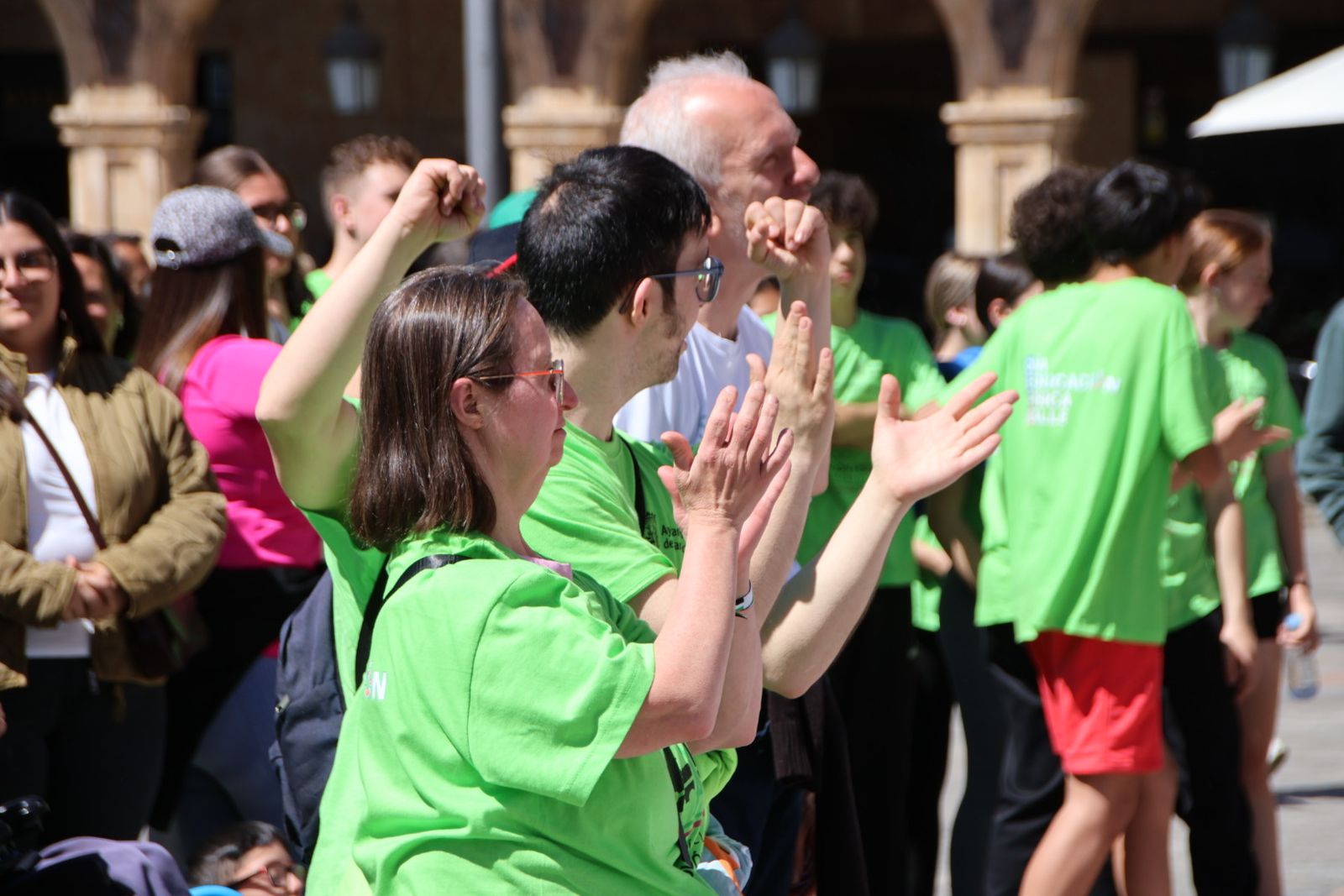 El alcalde de Salamanca, Carlos García Carbayo, participa en el Día de la Educación Física en la calle