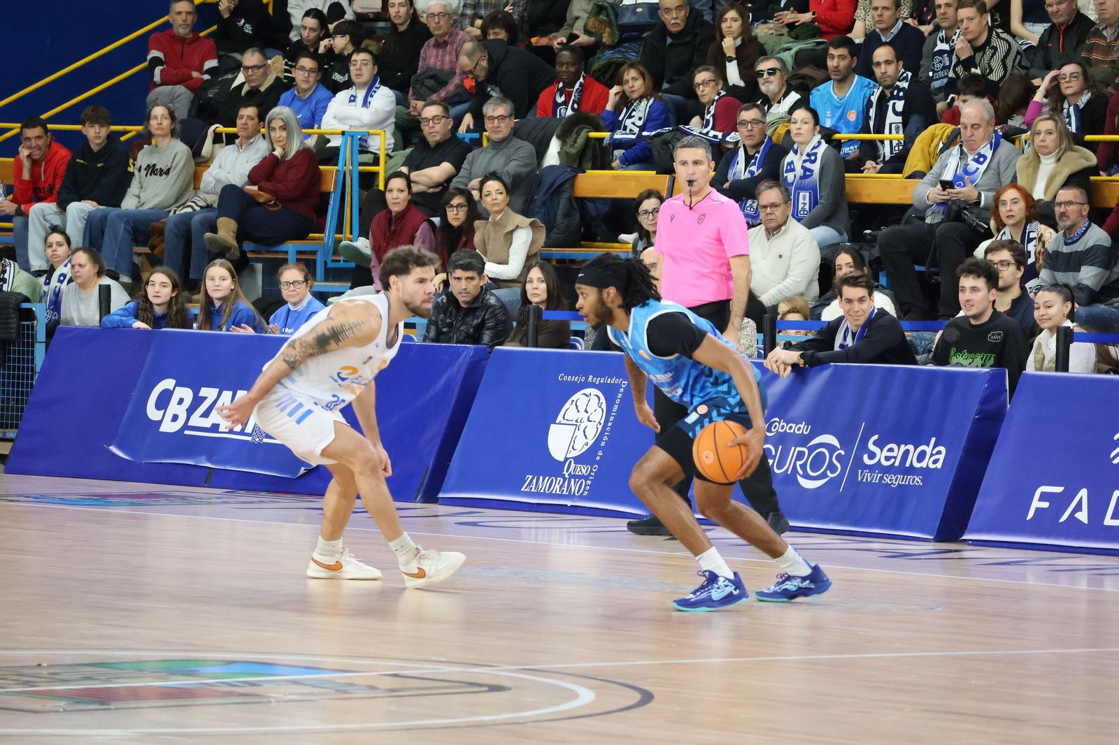 GALERÍA | El CB Zamora recibe al Melilla Baloncesto en busca de la victoria en su primer partido del año