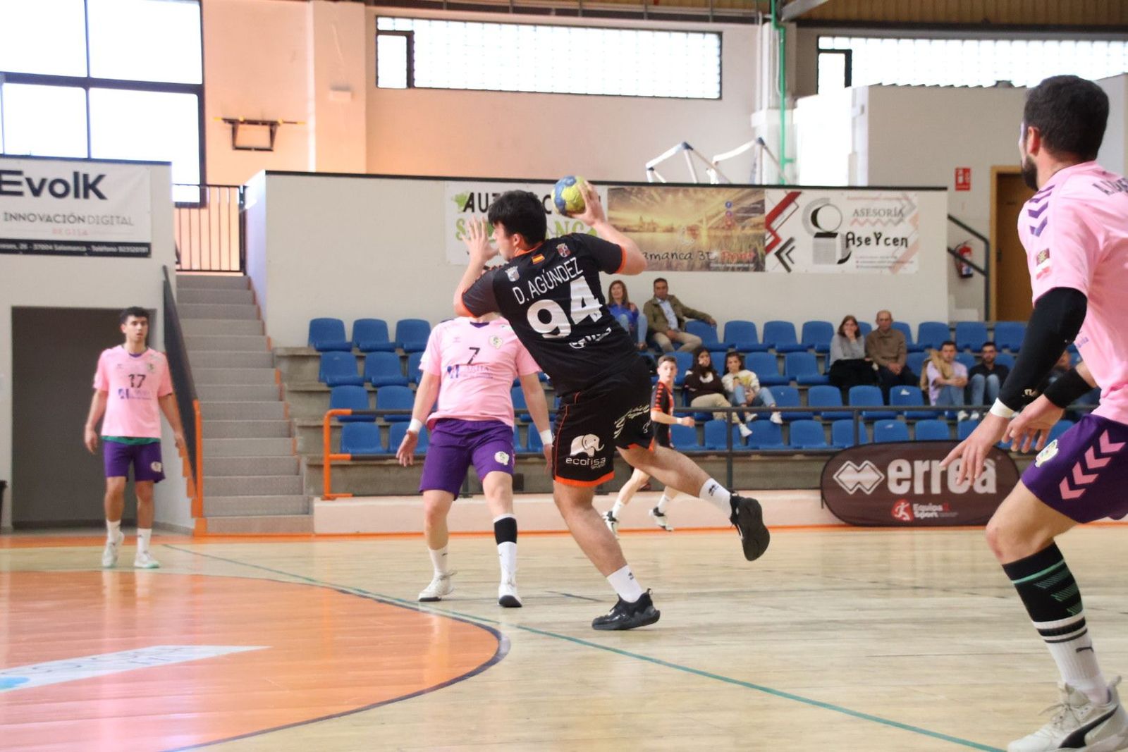 20230422184436-img-7922