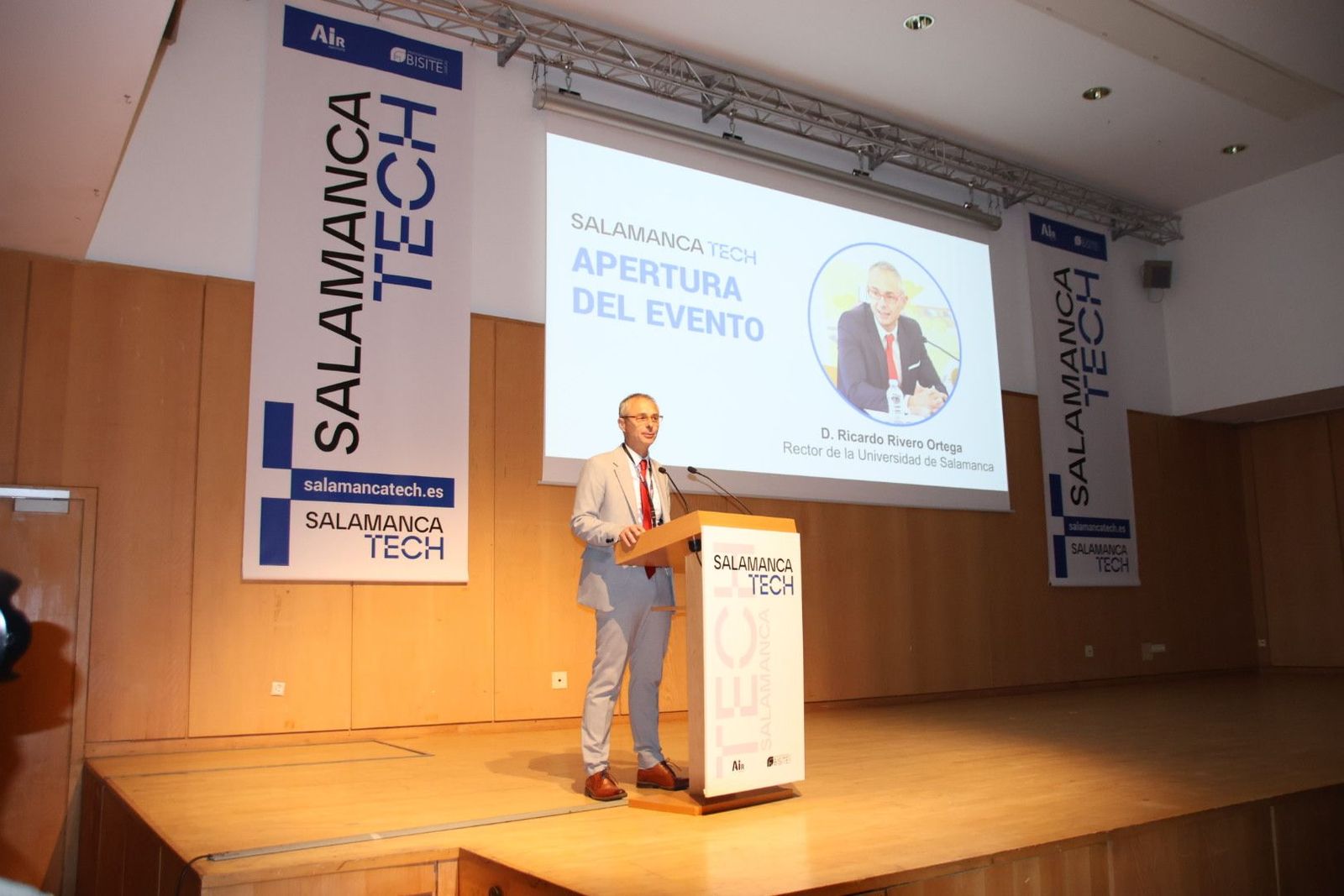 20230503085404-img-0953