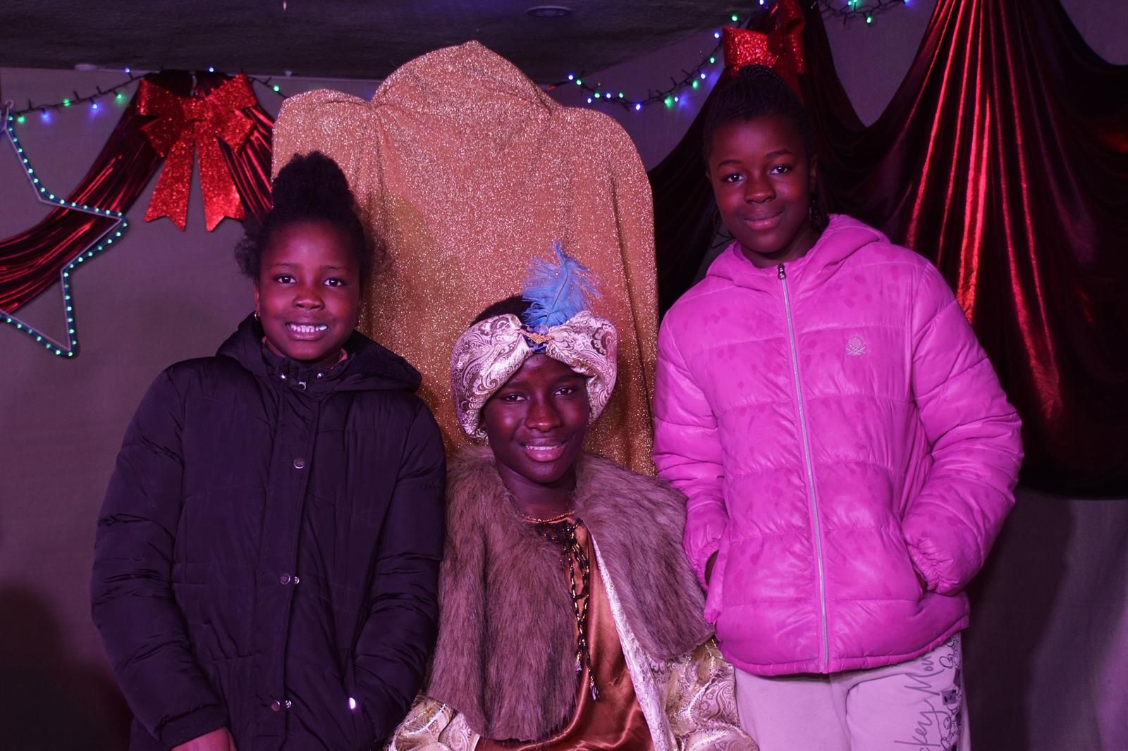 Los Reyes Magos reciben las cartas de los niños de El Encinar