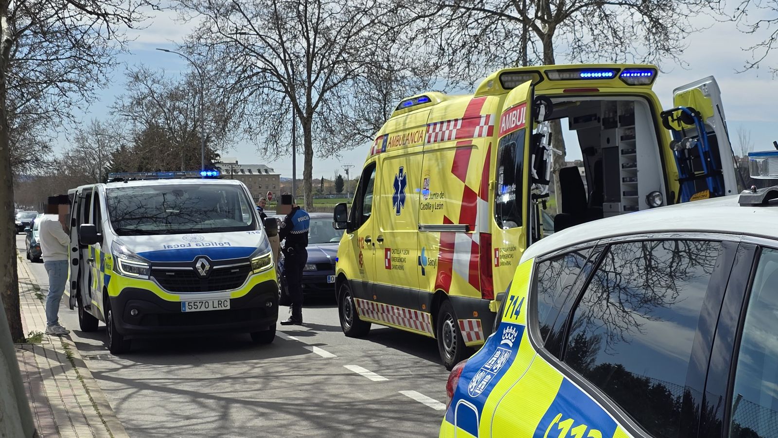 colision-entre-tres-turismos-en-la-avenida-de-san-agustin-fotos-andrea-m-2
