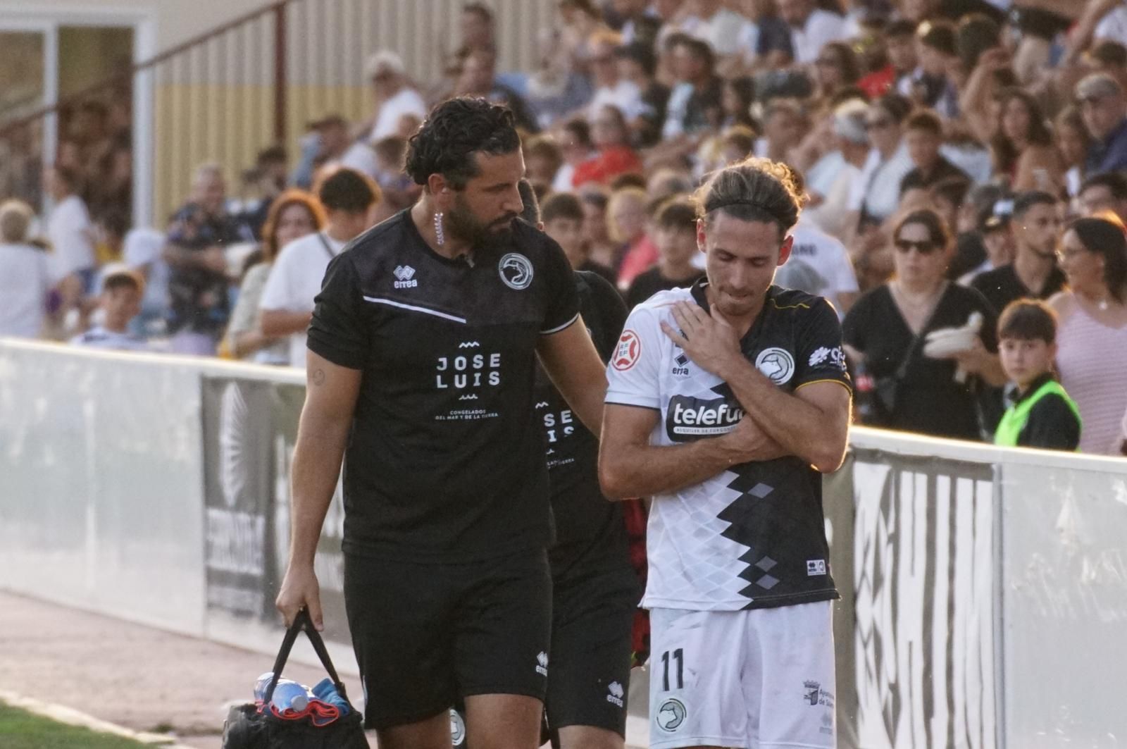 Imágenes del derbi entre Unionistas y Salamanca CF UDS en el Reina Sofía