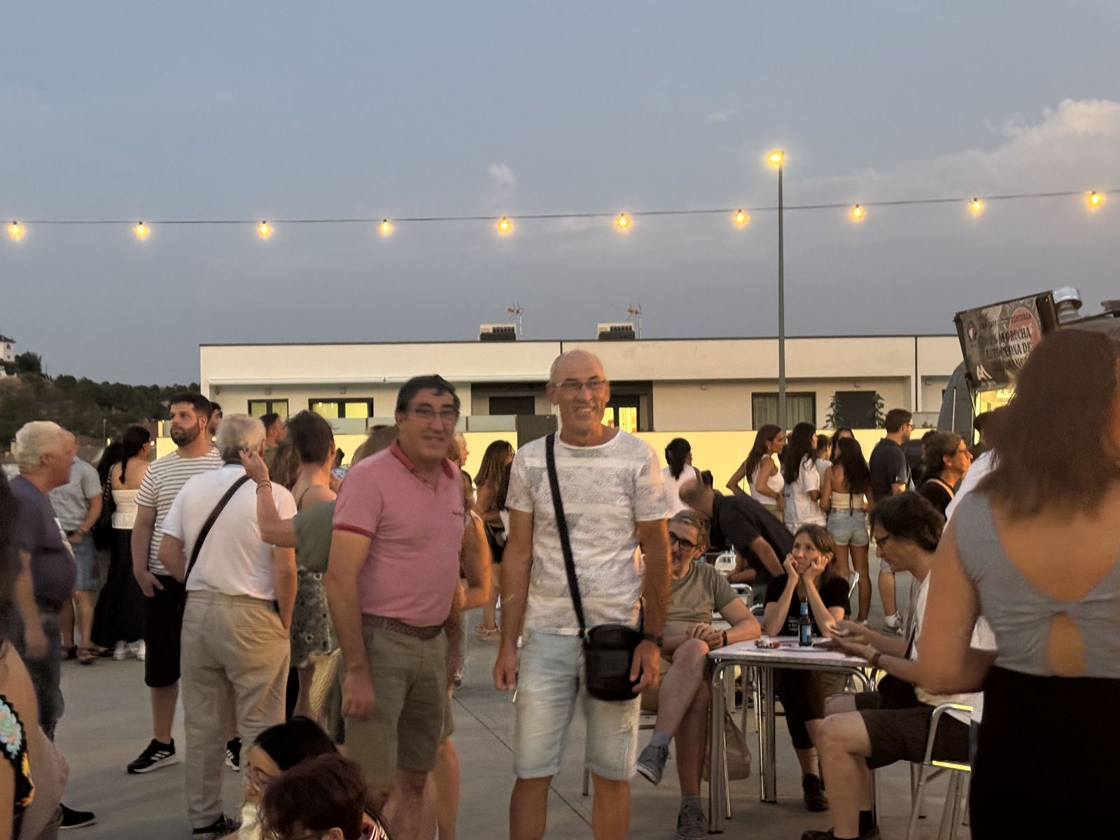 Feria Food Trucks en Aldeatejada en la plaza Mayalde