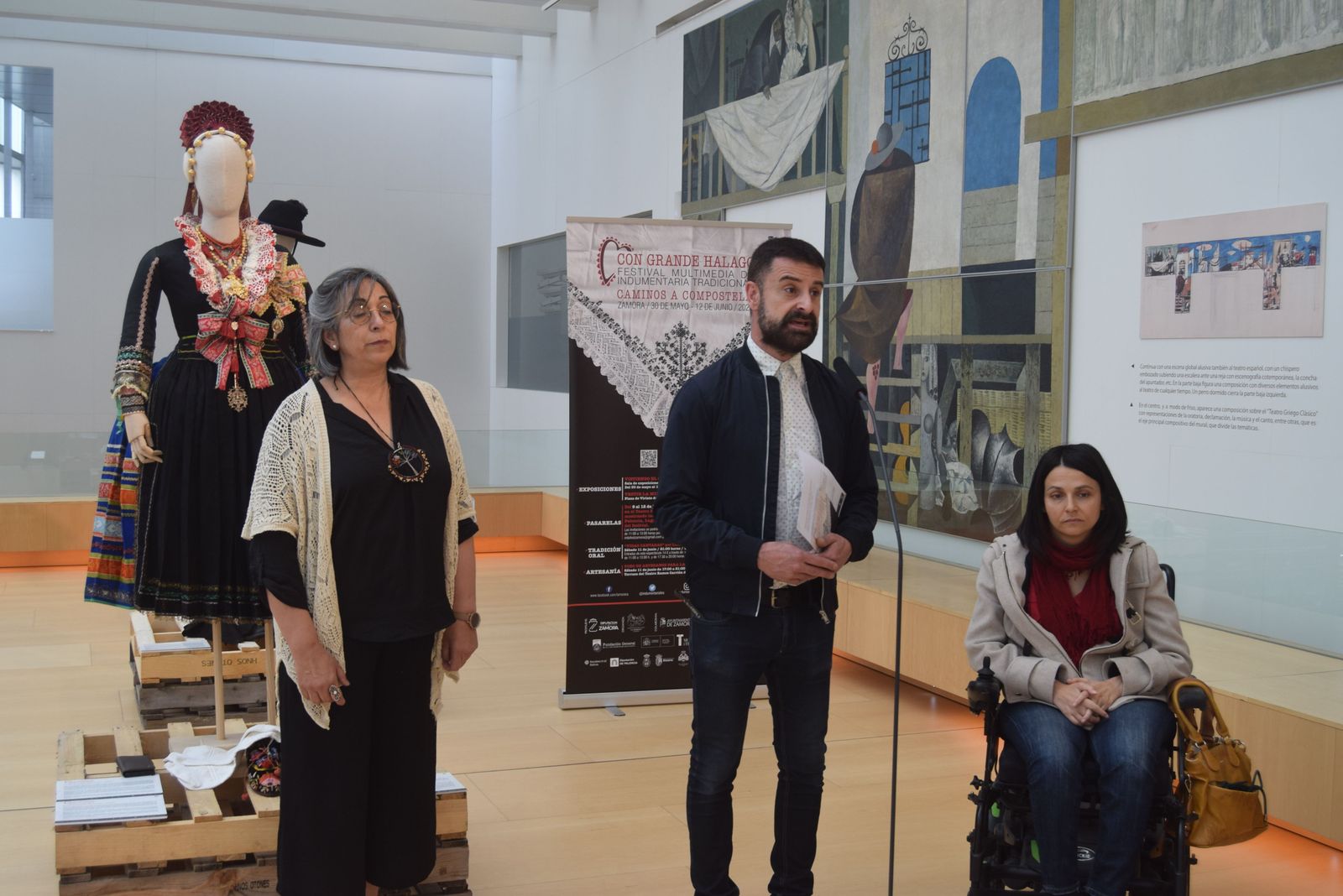 Exposicion de trajes regionales Grande Halago (11)