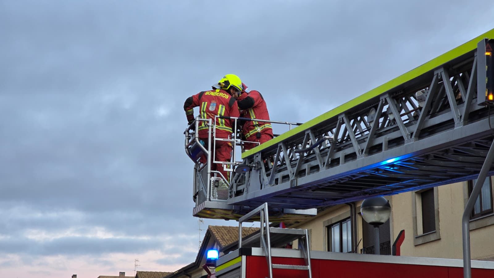 Fuego chimenea en Vega de Salamanca, Villamayor (4)