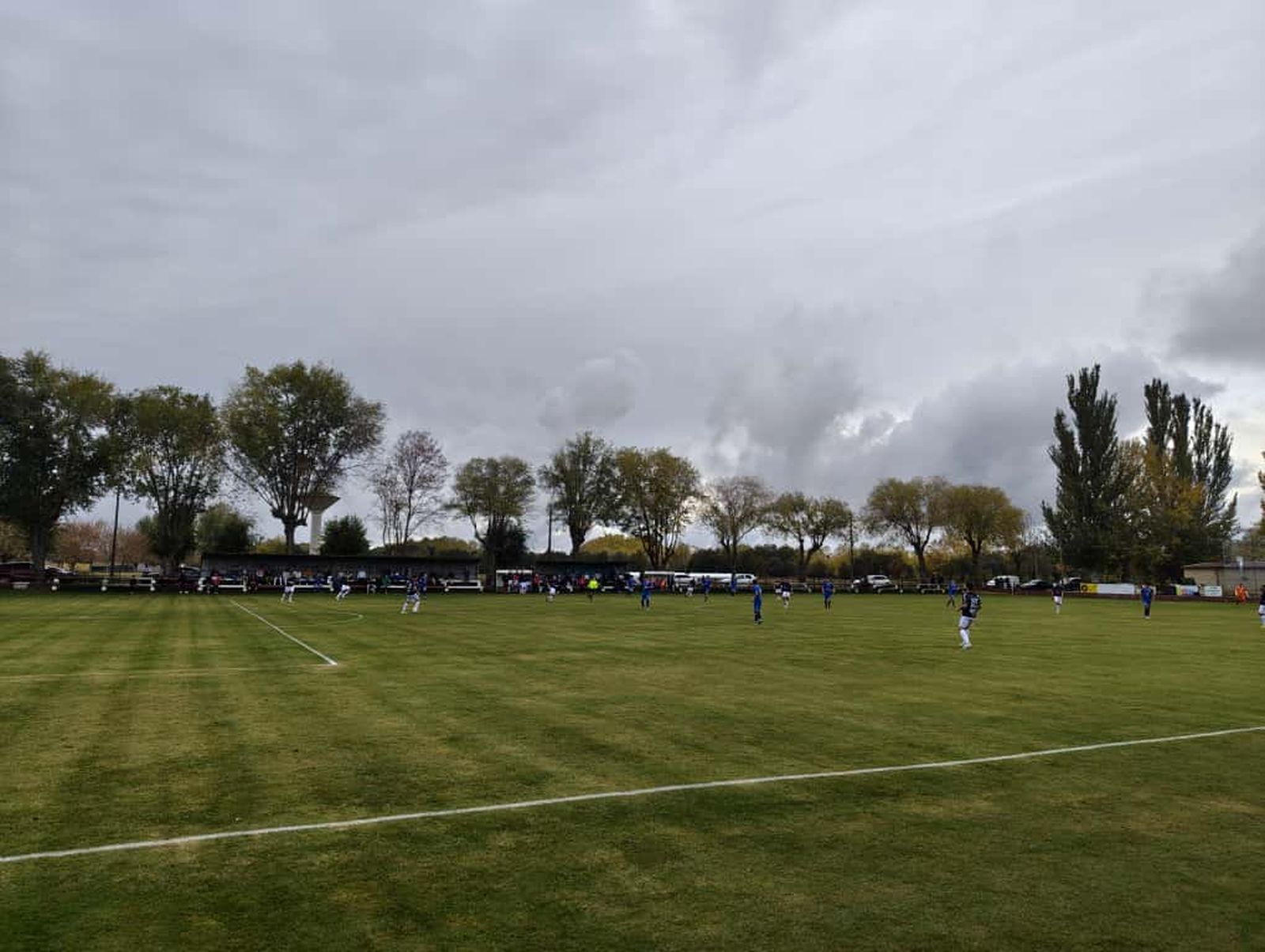 Un instante del encuentro entre CD Santa Croya y UD Toresana