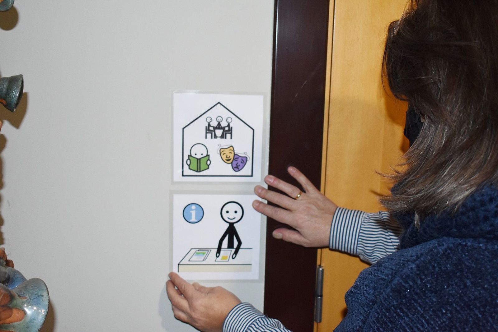 Colocaciu00f3n pictogramas eliminaciu00f3n barreras (6)