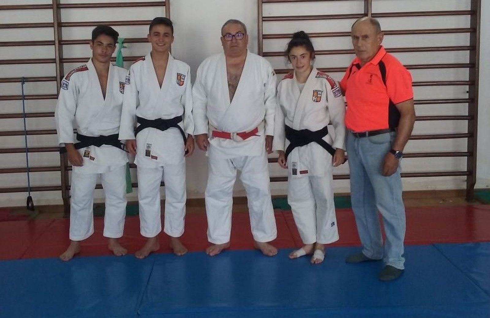 Cintos negros  A y C