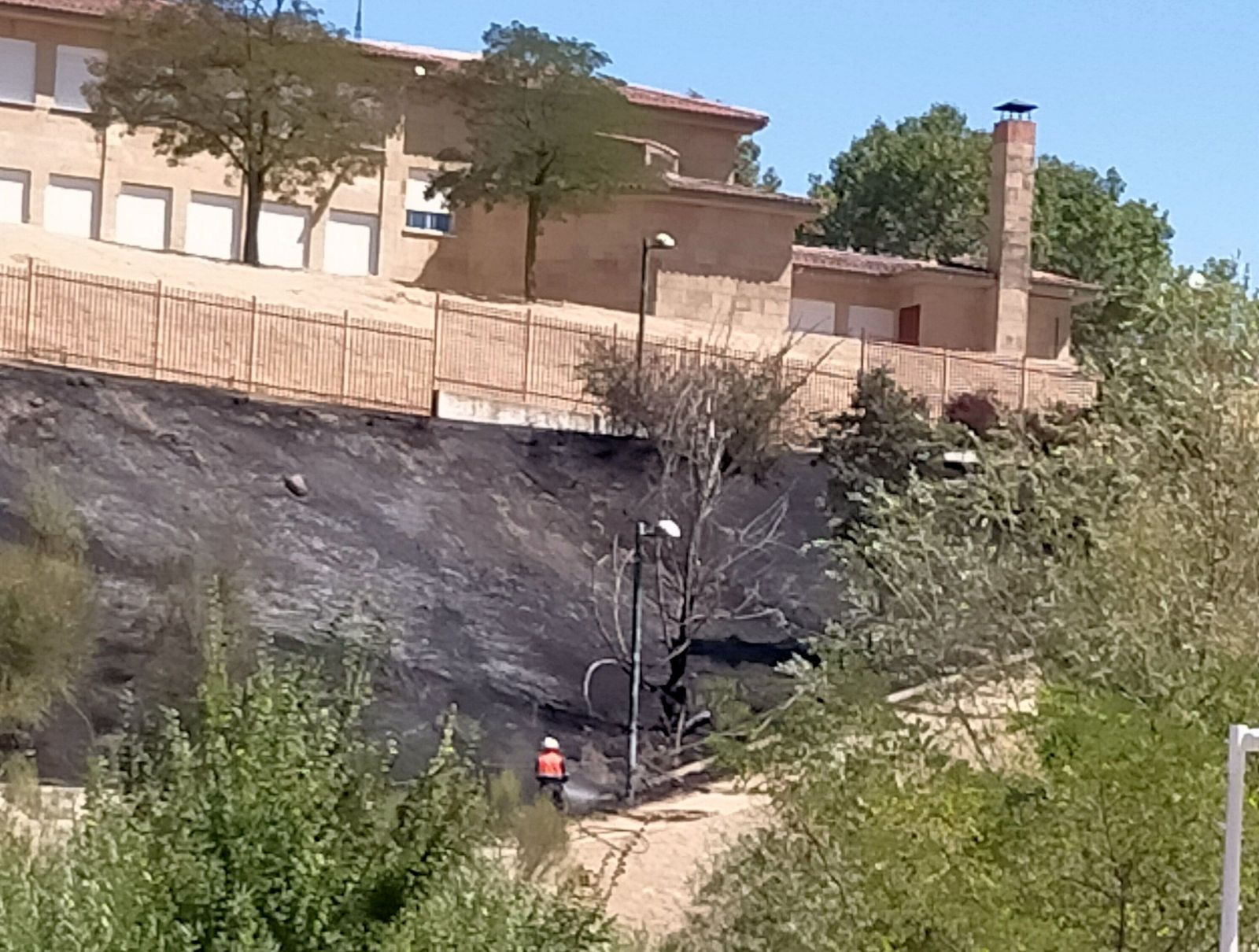 Incendio en la calle Teso de la Feria. Vídeo Víctor Cabero.