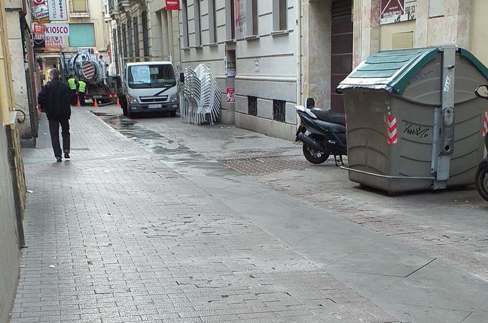 PavimentoPinchos1 PavimentoPinchos1