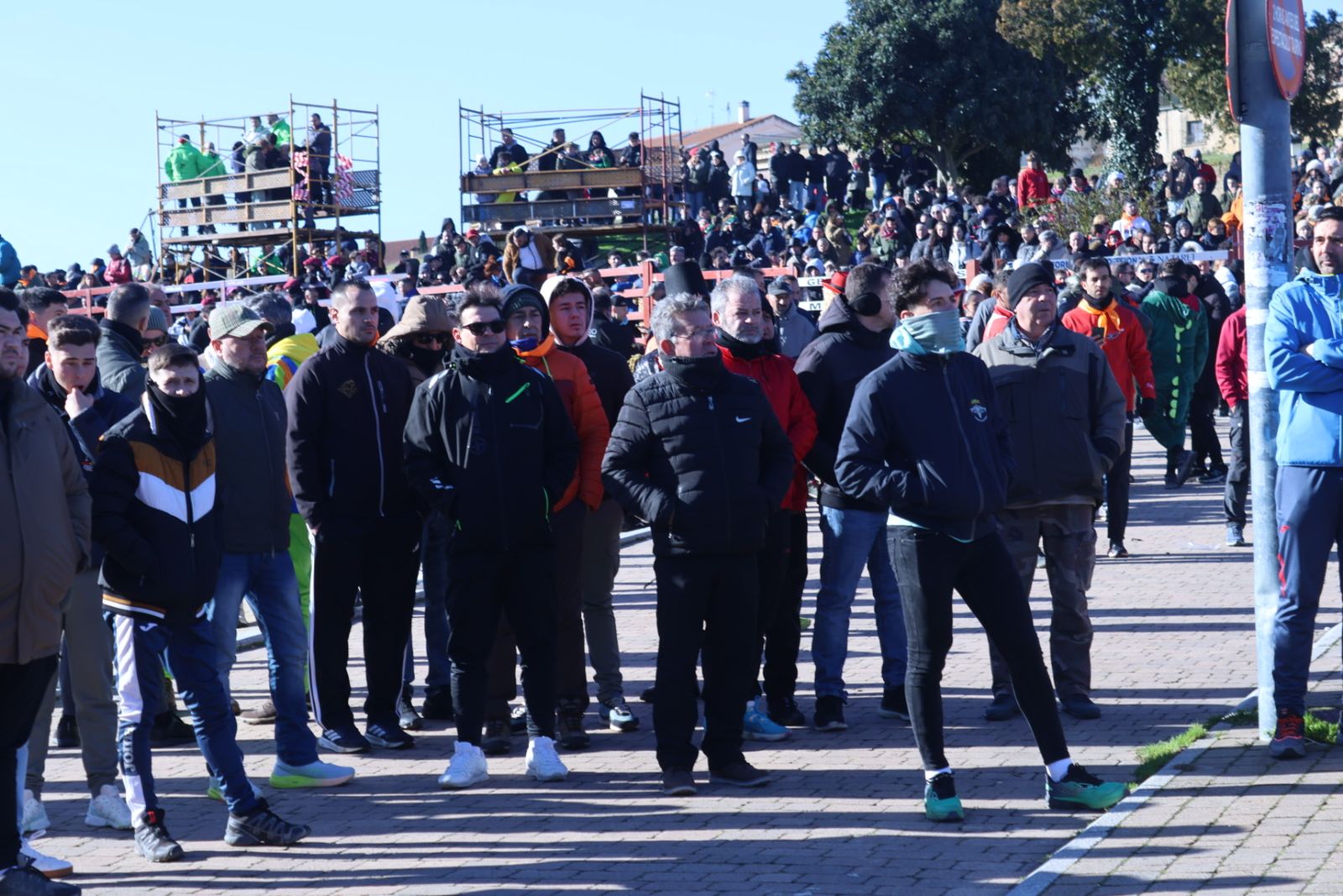 Minuto de silencio por el varón fallecido en la capea nocturna del viernes por la noche en Ciudad Rodrigo