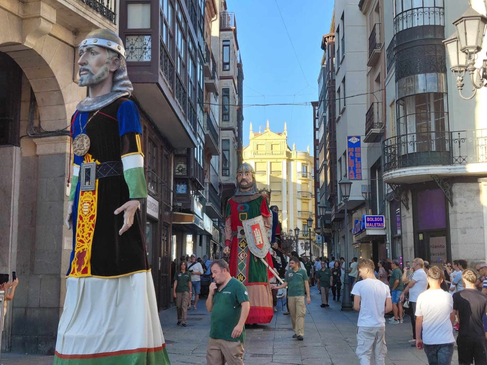 Pasacalles de Cabezudos y Gigantes “El cerco de Zamora” de Capitonis Durii 2025