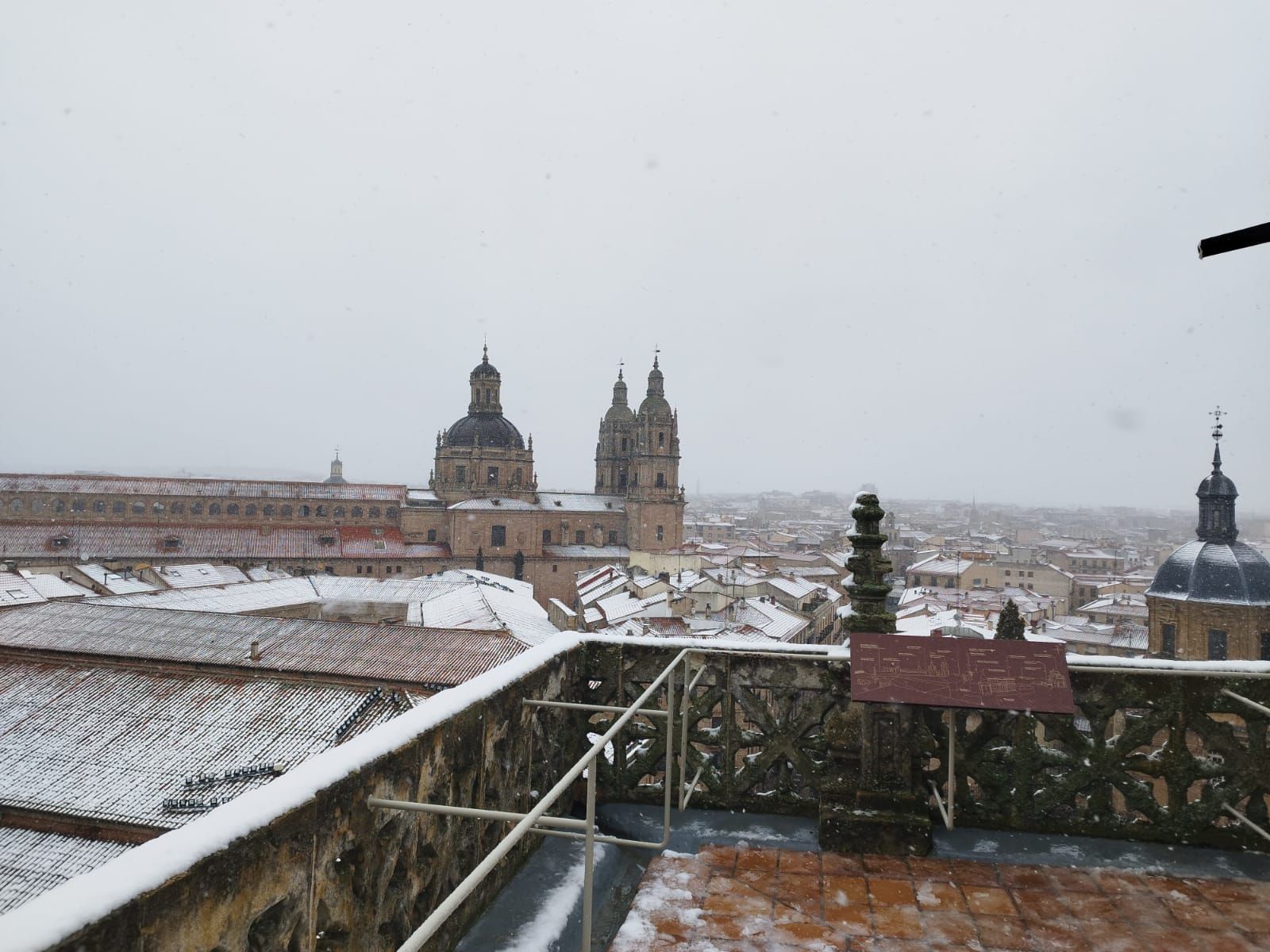 nieve-en-la-zona-de-la-catedral-jueves-23-de-febrero-2