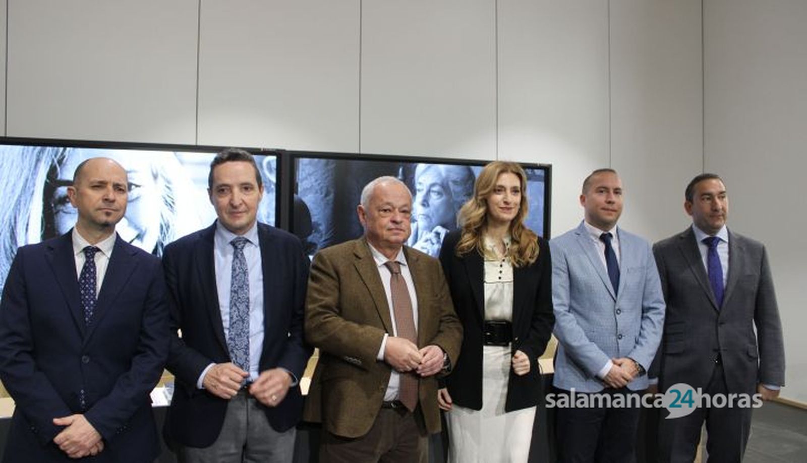 Presentación de las actividades del centenario del nacimiento de la escritora Carmen Martín Gaite, con la presencia del consejero de Cultura, Turismo y Deporte, Gonzalo Santonja; el alcalde de Salamanca, Carlos García Carbayo; el director de la Biblioteca Nacional de España, Óscar Arroyo Ortega; y el comisario de la exposición, José Teruel