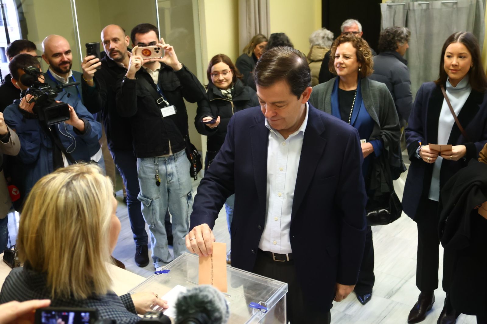 Votación de Alfonso Fernández Mañueco