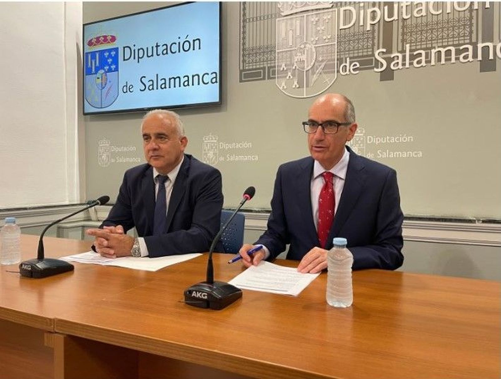 Jesús María Ortiz y Javier Iglesias presentan el III Plan de Carreteras Asfaltadas de Salamanca