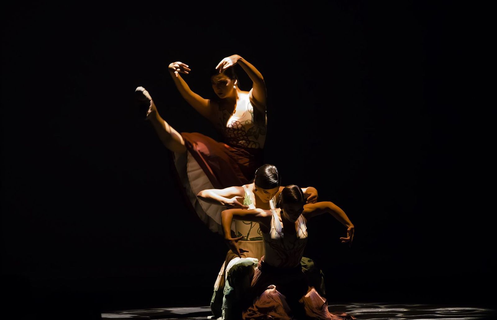 «Vinum» es el montaje de Arvine Danza que se representa este viernes en Peñaranda