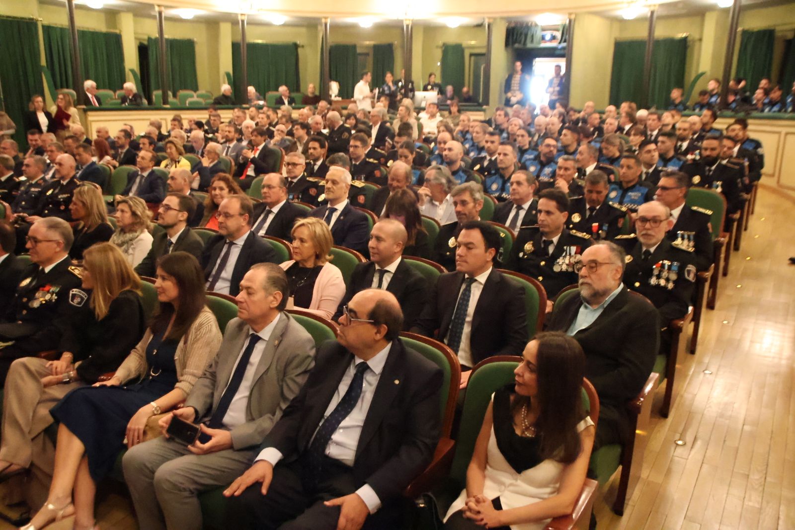 Día de la Policía Local en el Teatro Liceo