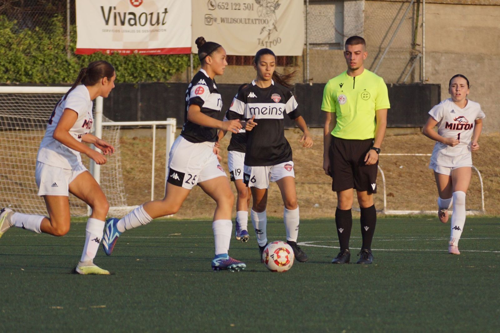 partido-amistoso-salamanca-futbol-femenino-y-milton-academy-foto-juanes-5
