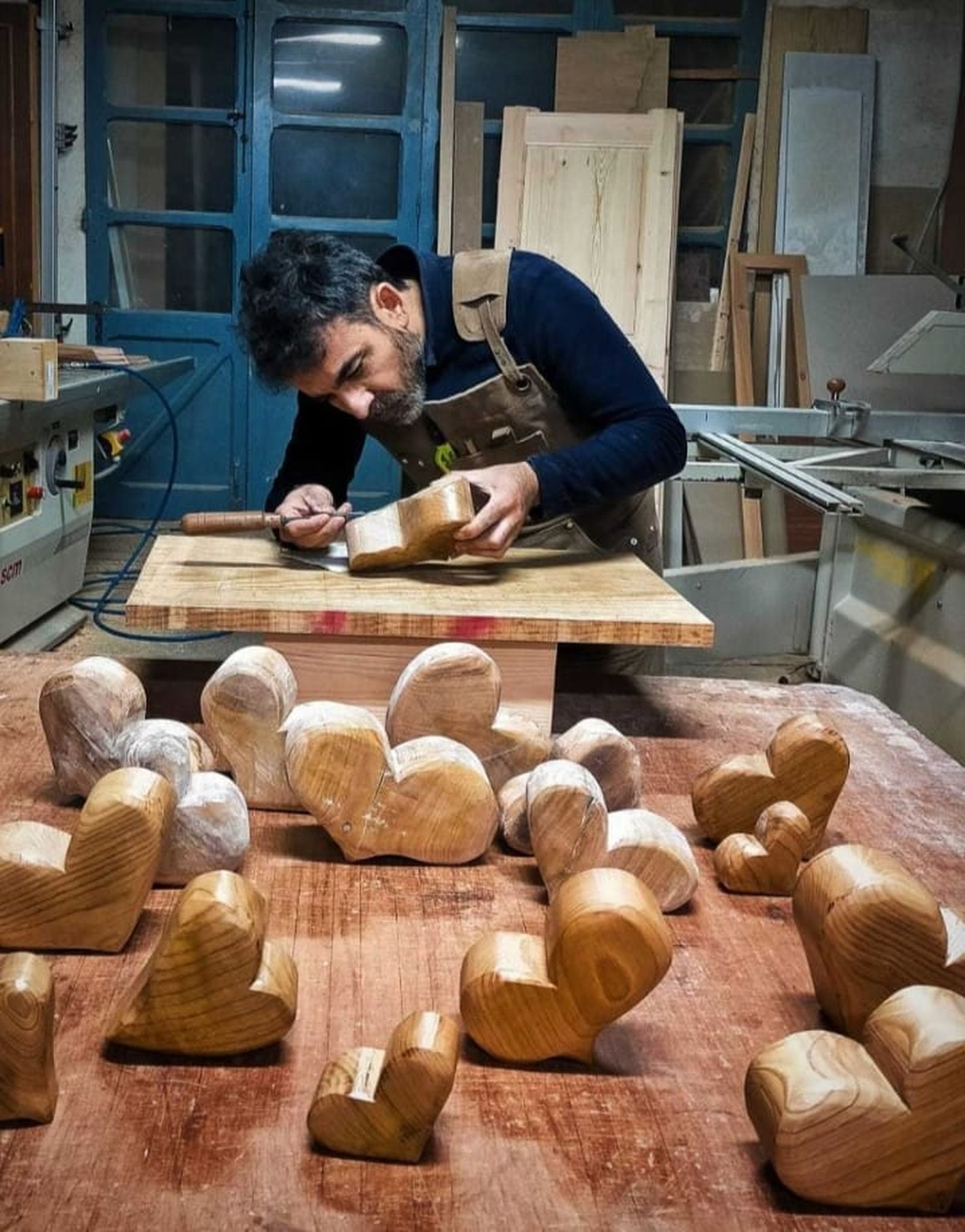 Exposición 'Bosque de corazones' del artista Ángel Martín