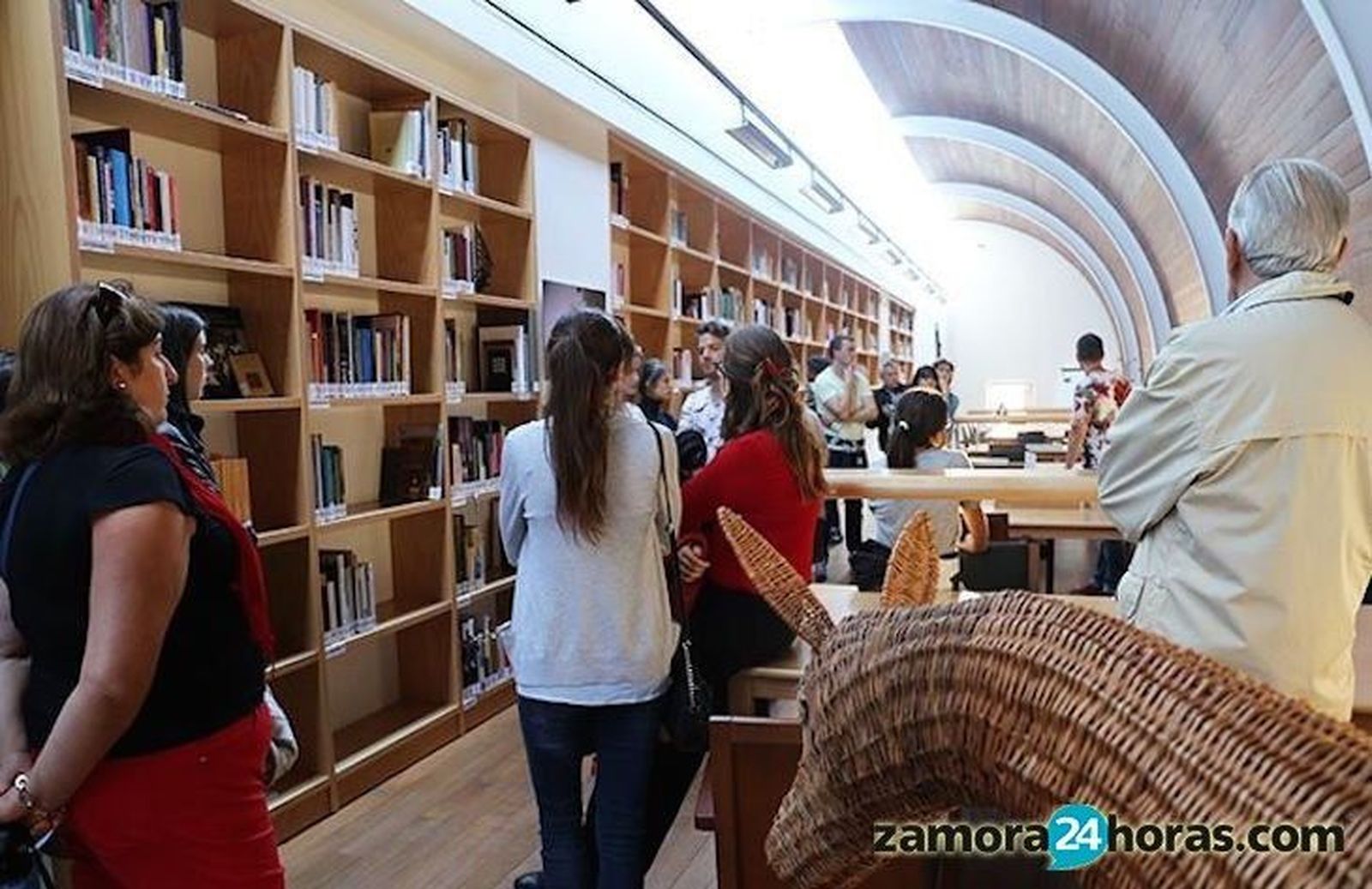 El espectáculo “Retahilando” inaugura el curso escolar en el Etnográfico