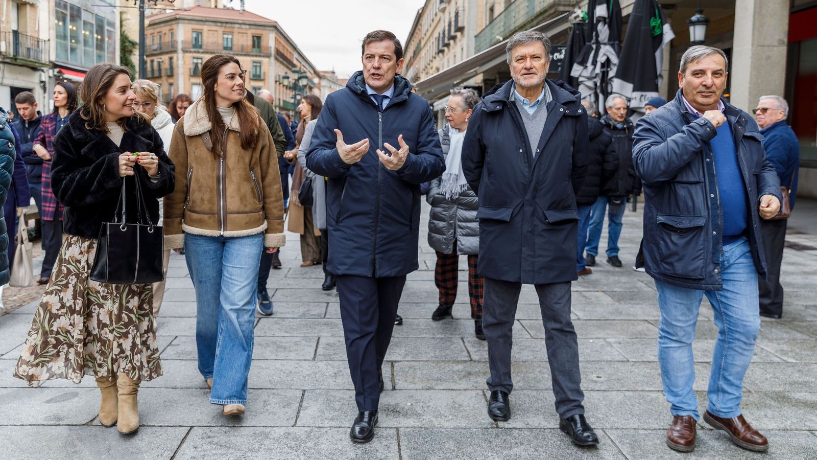 Mañueco, candidato a la relección, en su visita a Segovia