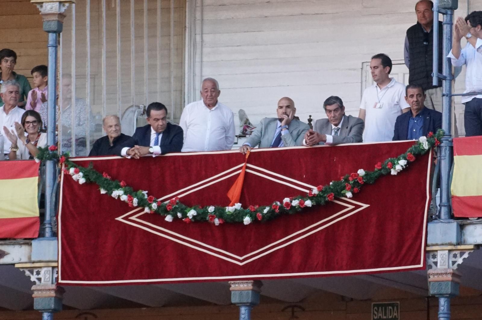 Emilio de Justo, Juan Ortega y Roca Rey inauguran el cartel de figuras en la feria de Salamanca: la corrida de Garcigrande en imágenes