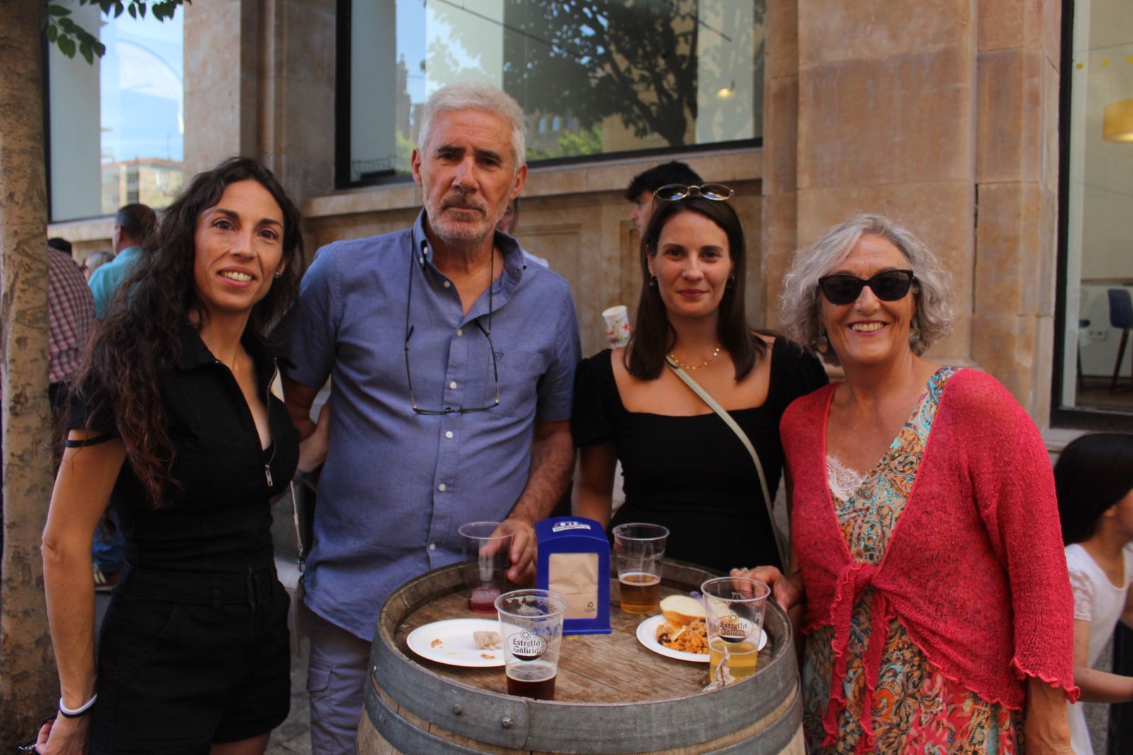 Ambiente en la Feria de Día en el mediodía de este sábado