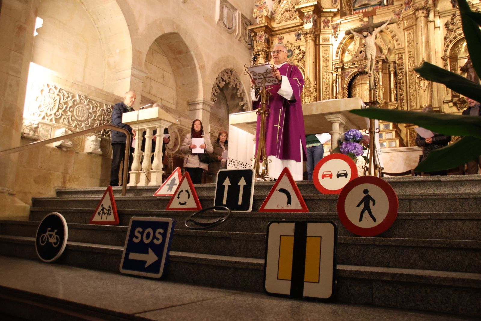 Viacrucis del conductor organizado por el Apostolado de la Carretera