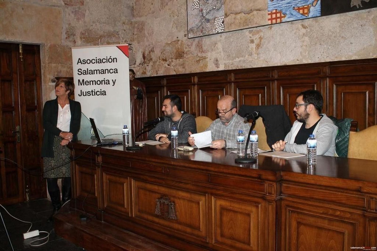 Conferencia sobre la memoria histórica.