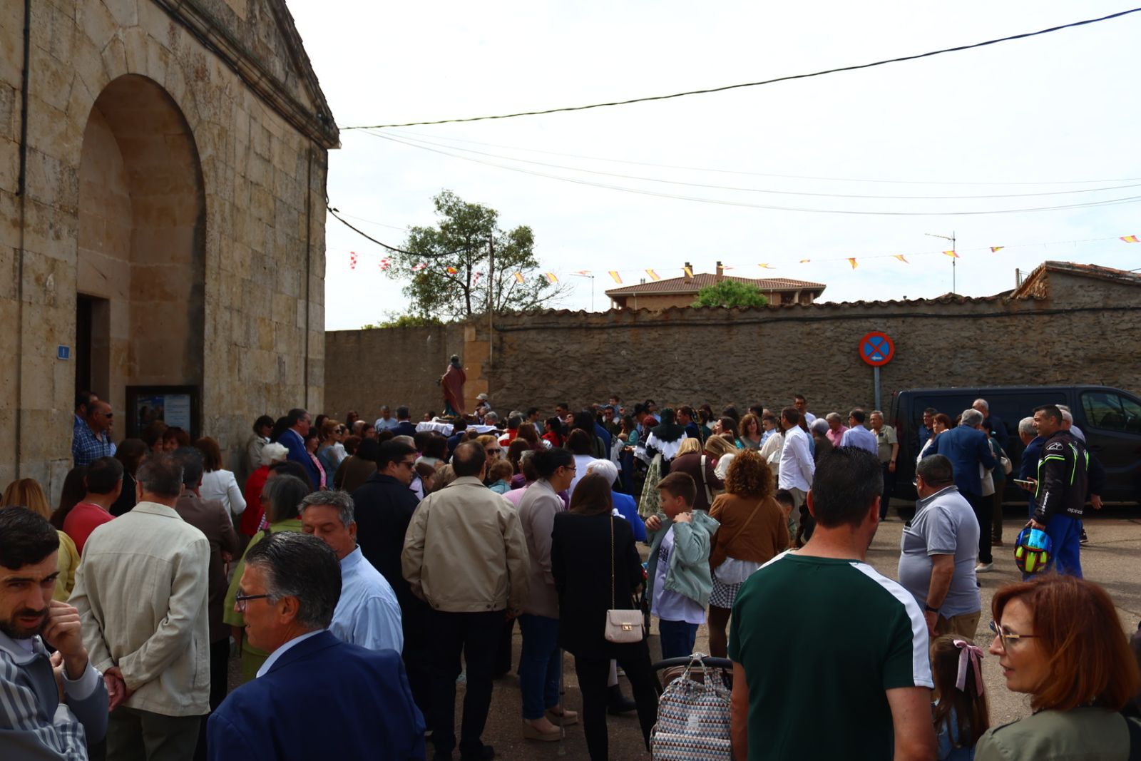 Santa Misa y Procesión en honor a San marcos en Doñinos