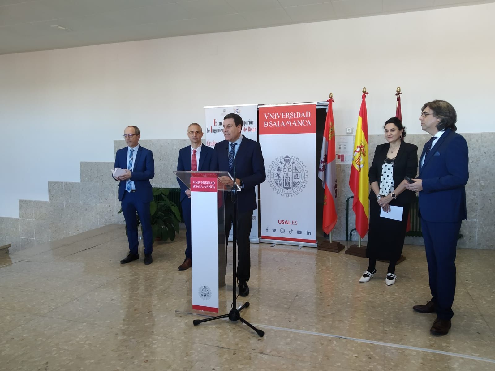 inauguracion-de-los-laboratorios-de-reindustrializacion-de-la-escuela-tecnica-superior-de-ingenieria-industrial-de-bejar-8