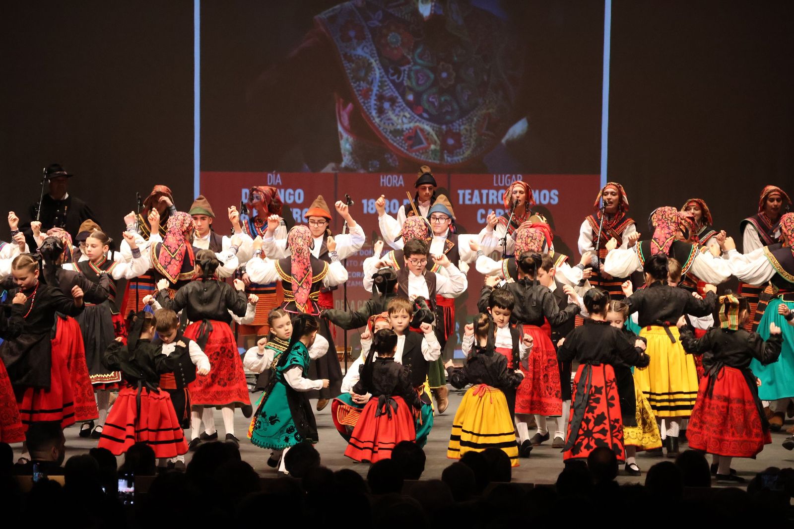 GALERÍA | Revive el Festival Solidario celebrado en el Ramos Carrión en apoyo a las enfermedades raras