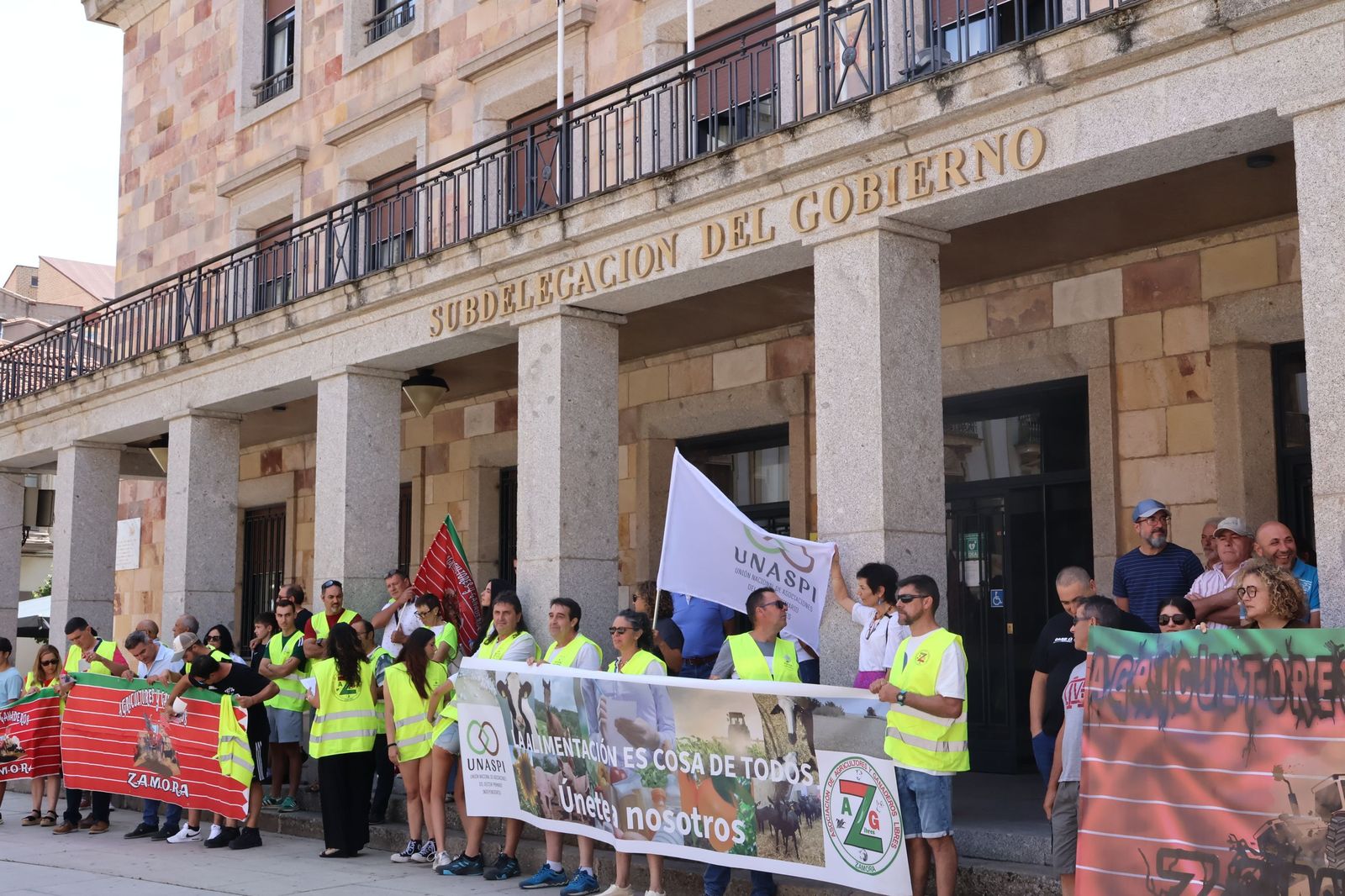 Marcha silenciosa en homenaje a David Lafoz (56).JPG