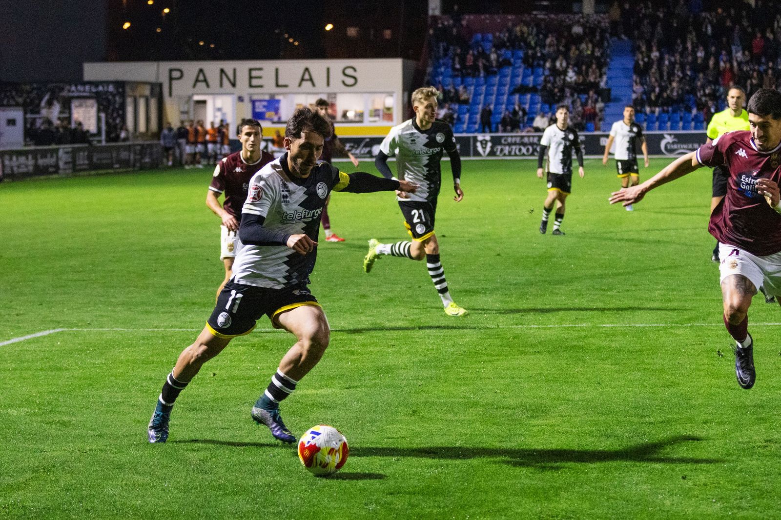 Partido entre Unionistas y Pontevedra en el Reina Sofía
