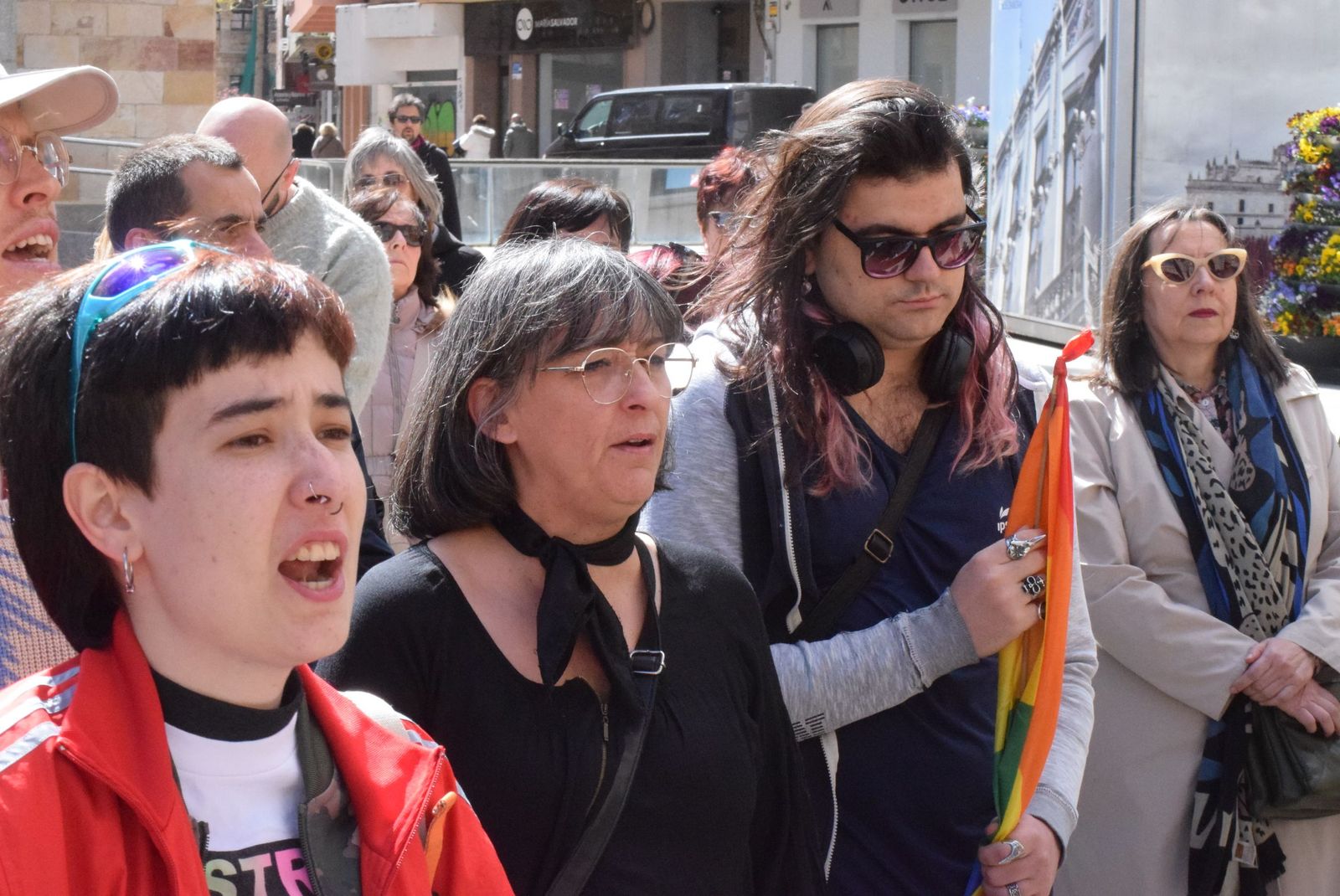 GALERÍA | La concentración en apoyo a Miss Trans Zamora tras su agresión, en imágenes