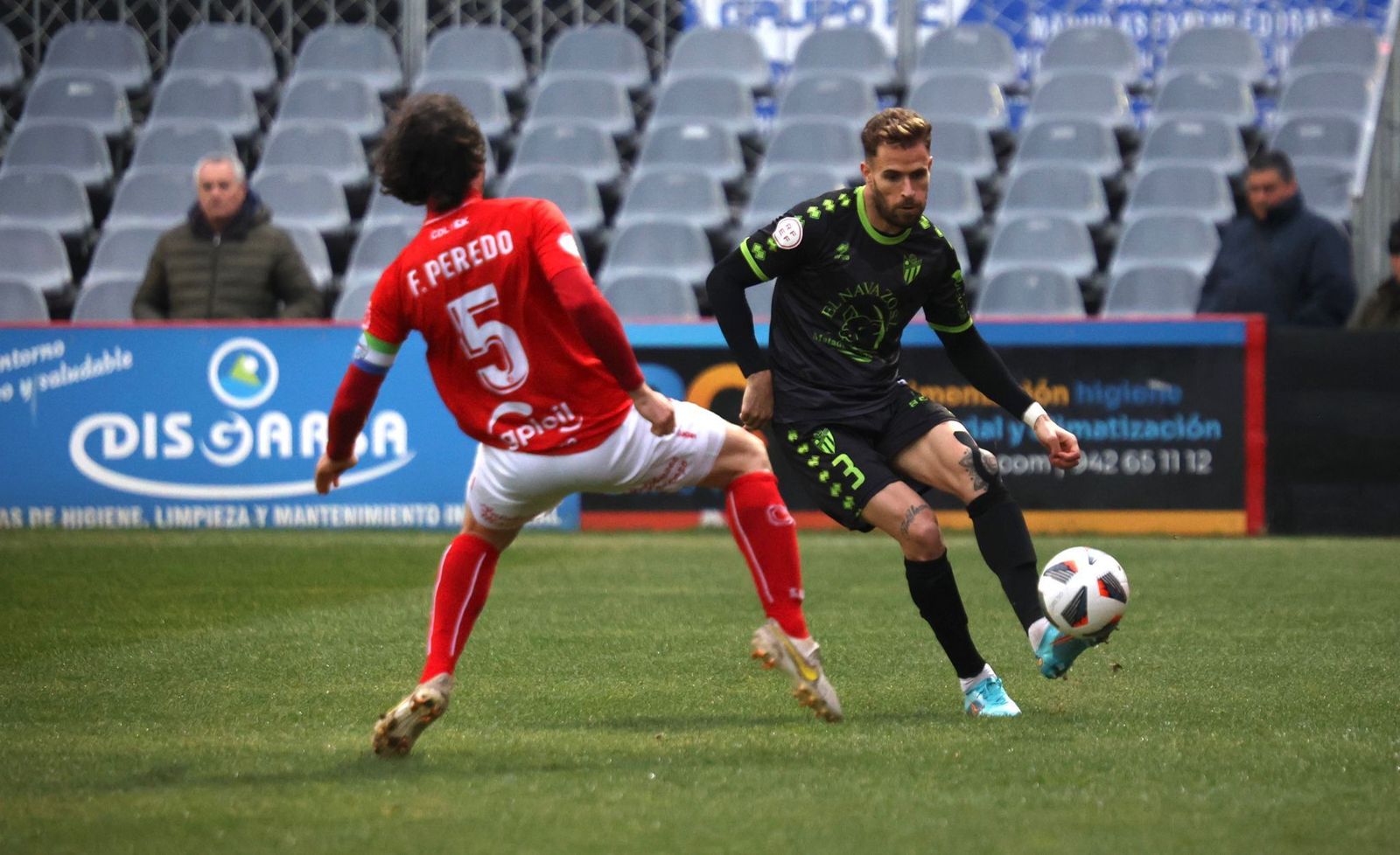 Flórez, ante el Laredo FOTO CD GUIJUELO